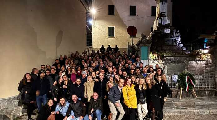 Premana quasi in 130 alla cena dei “Nati negli Anni ’80”