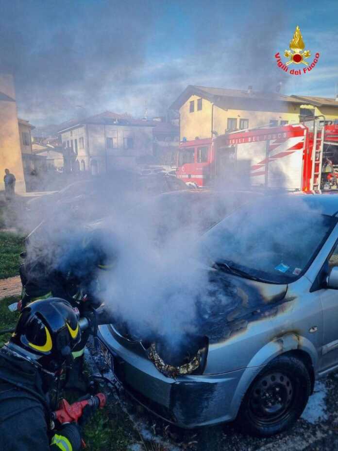 incendio auto bosisio