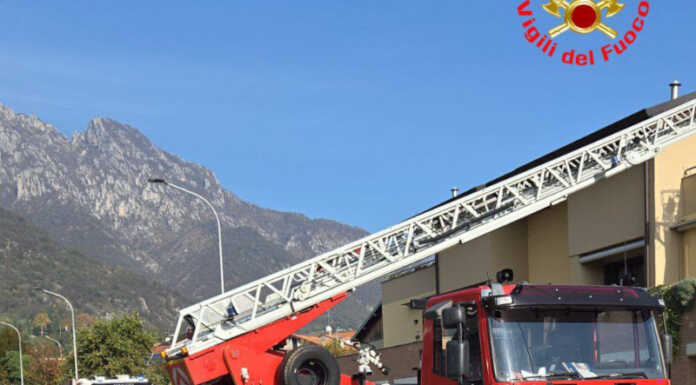 Intervento dei Vigili del Fuoco a Valmadrera, soccorsa una persona vigili del fuoco a Valmadrera