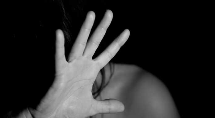 Violenza sulla donne, 345 indagati per reati ‘Codice Rosso’. I dati della Procura violenza_donne