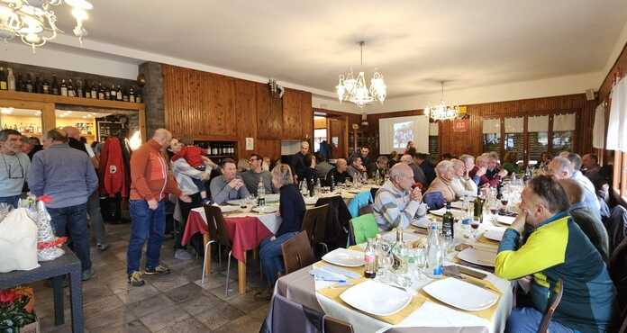 Pranzo sociale ai Piani Resinelli per il CAI Ballabio CAI Ballabio pranzo sociale
