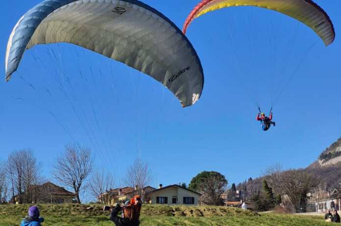 Babbo_Natale_parapendio_20241222_6