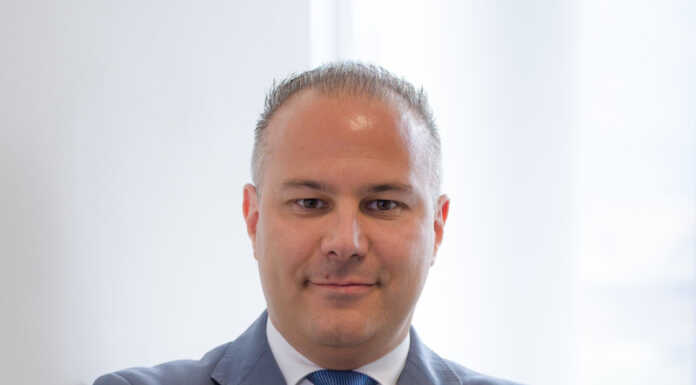 Con Intred la fibra ottica entra in oltre 150 scuole del lecchese per favorire la didattica digital EGON ZANAGNOLO _Direttore Generale di Intred