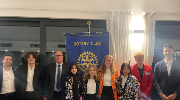 Rotary Club Lecco. Una serata con i ragazzi dello scambio culturale