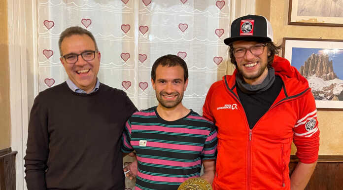 I Ragni consegnano il nuovo premio “Ragno d’Oro” a Matteo Motta