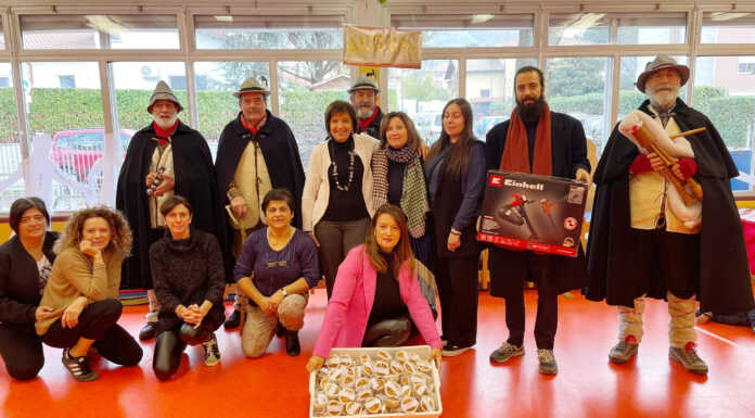 Calolziocorte. Santa Lucia arriva alla scuola dell’infanzia di via Lavello santa lucia alla scuola dell'infanzia del lavello