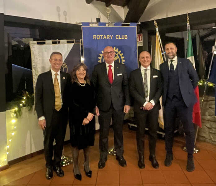 Tombolata natalizia Rotary Club Lecco