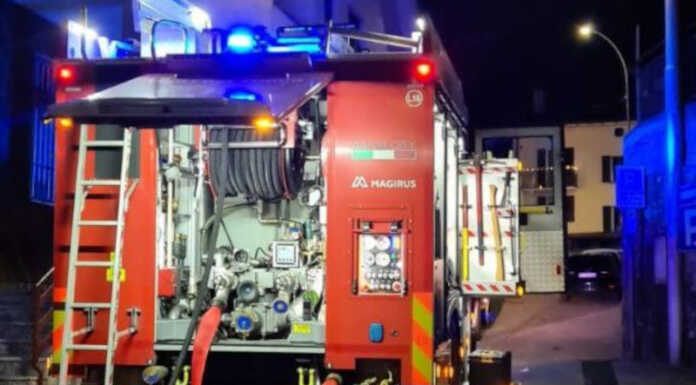 In fiamme un tetto a Ballabio, intervento dei Vigili del Fuoco a Natale