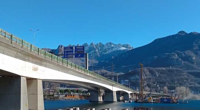 Quarto Ponte, iniziata la posa dell’impalcato: “Sei mesi per completarlo”