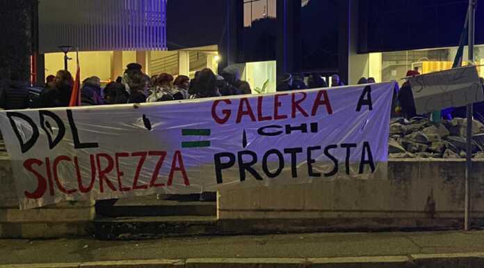 Davanti alla Prefettura di Lecco un presidio contro il DDL Sicurezza