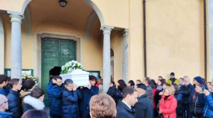 L’addio a Lorenzo, morto in moto a 16 anni: “Gustatevi la vita fino in fondo”