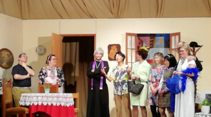 Teatro. Debutta il nuovo spettacolo della Compagnia “Quei de l’angiolii” compagnia teatrale introbio Compagnia teatrale QUEI De L'angiolii