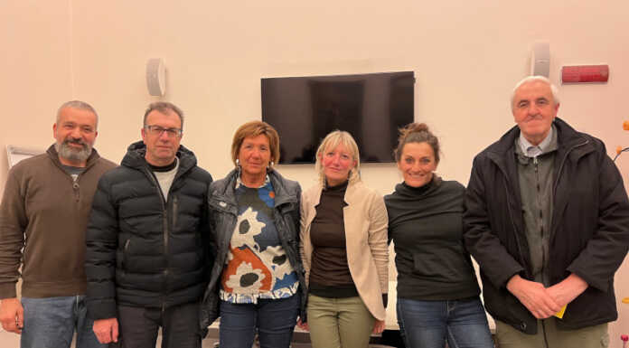 Assemblea gruppo fioristi, Raffaella Beri confermata presidente Il nuovo direttivo: da sinistra, fioristi direttivo Lavezzari, Orio, Arrigoni, Beri, Russo, Corti