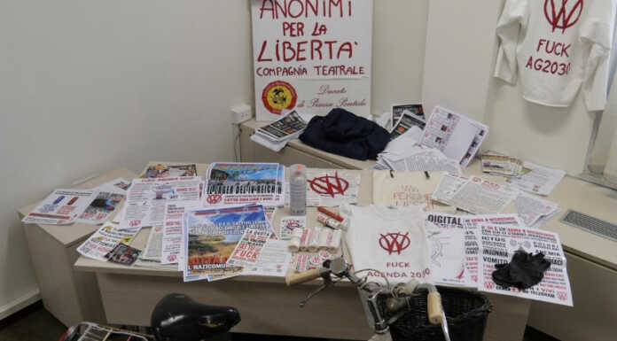 Bergamo. Municipio imbrattato con scritte no vax, individuato un 34enne