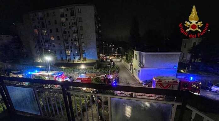 A fuoco un’autorimessa in via Spirola, Vigili del Fuoco in azione incendio via spirola