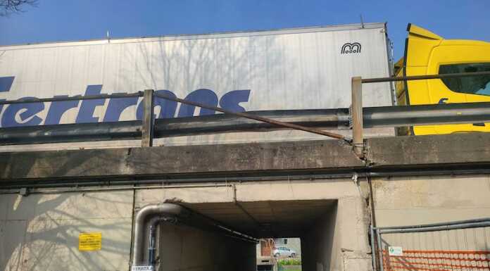 Trasporti eccezionali sullo svincolo di Pescate, trovato l’accordo