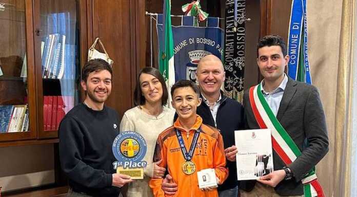 Bosisio Parini celebra Thomas Fortuna, campione del mondo di karate