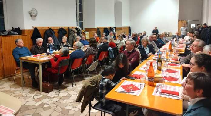 “Aggiungi un posto a tavola” – Storie di fiducia e successo alla cena del Cfp Aldo Moro CFP Aldo Moro Valmadrera Giubileo 2025 (4)