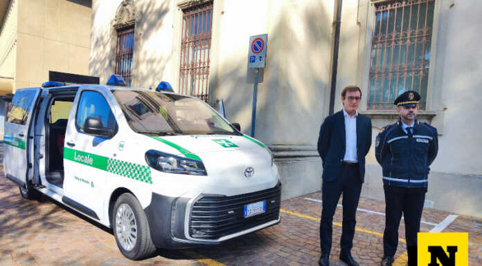 Merate, presentato il nuovo mezzo per la Polizia locale
