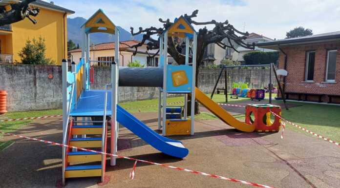 Valmadrera, installati due nuovi giochi per i bambini delle scuole dell’infanzia Paolo VI e Collodi