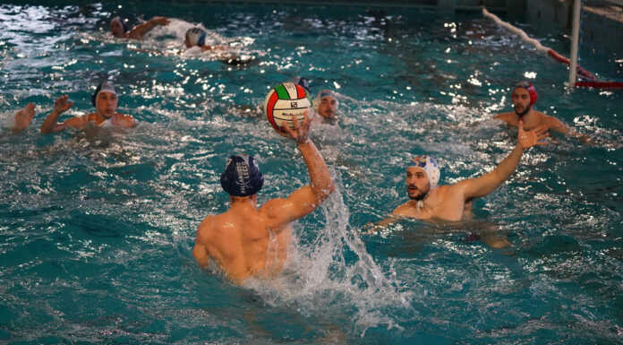 Pallanuoto PNI. Pallanuoto Lecco, vittoria al fotofinish Varese Pallanuoto Lecco Arese 20250324