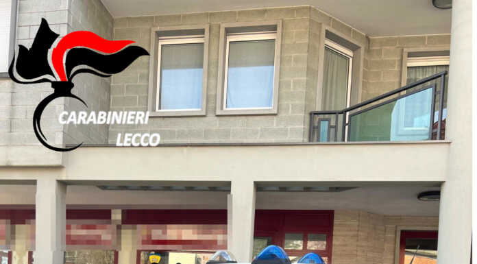 Calolzio. I Carabinieri mettono i sigilli a un bar del centro, licenza sospesa per tre giorni carabinieri calolzio