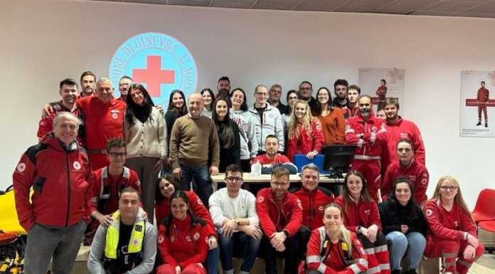 Lario Sicuro con la Croce Rossa Italiana, 20 nuovi volontari certificati per il salvataggio in acqua