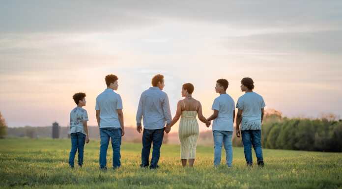 Le parole della genitorialità: un ciclo di incontri per riflettere sul rapporto con gli adolescenti famiglia figli adolescenti