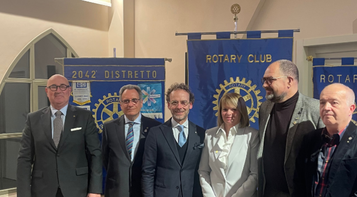 Rotary Club Lecco. Andrea Pernice approfondisce il potere della comunicazione