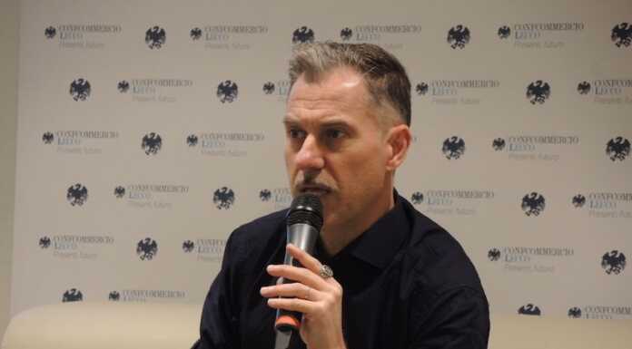 Leggermente, l’appello di Gabriele Corsi: “Dobbiamo essere la resistenza della gentilezza”