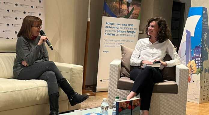 “Tutta la vita che resta”, la scrittrice Roberta Recchia ospite di Leggermente