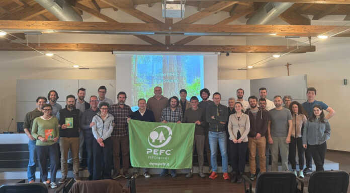 Comunità Montana Valsassina rinnova il suo impegno per la salvaguardia ambientale Corso certificazione PEFC - Comunità Montana Valsassina