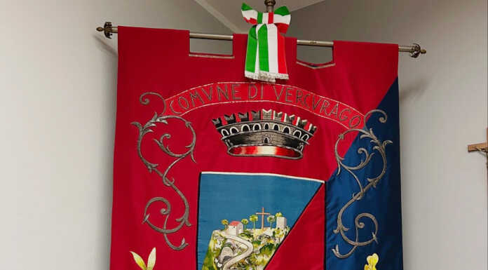 Vercurago. Il gonfalone rinasce grazie a un prezioso restauro