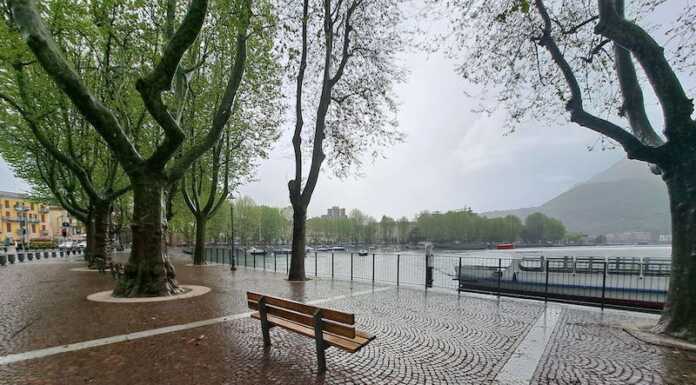 I lavori in lungolago, riaperto il primo tratto di passeggiata