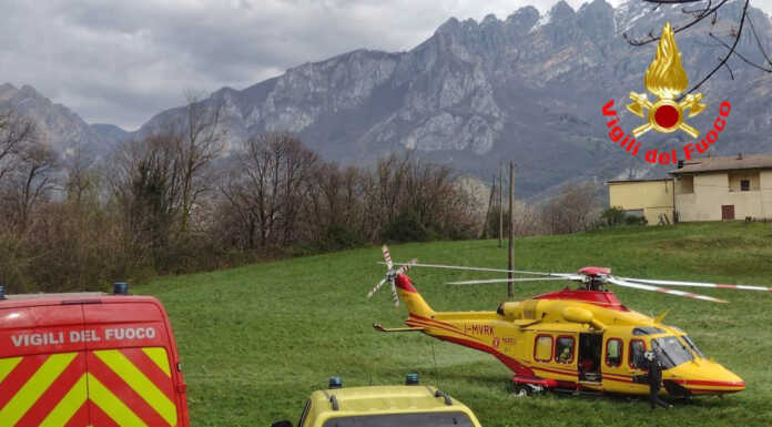 Caduta a Pian Sciresa, soccorsa donna di 82 anni Vigili del Fuoco Elisoccorso