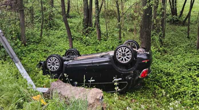 Monte Marenzo. Esce di strada e si ribalta, incidente in frazione Levata