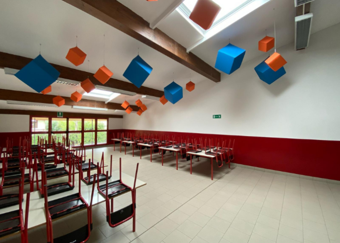 ballabio-aula-mensa-ritinteggiata