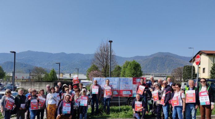 Presidio del PD a Calolziocorte: “La salute è un diritto, riformiamo la sanità”
