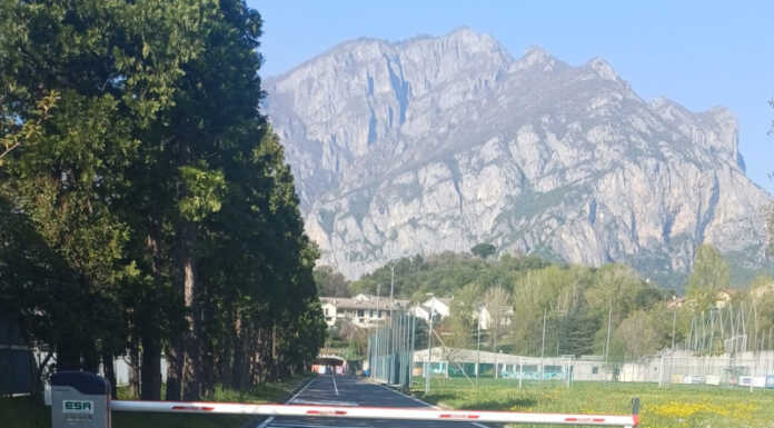 Centro Sportivo Rio Torto, nuove modalità di accesso ai campi di calcio Centro Sportivo Rio Torto Valmadrera sbarra accesso