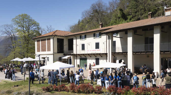 Giornata per la Consapevolezza sull’Autismo, in 400 a Colico