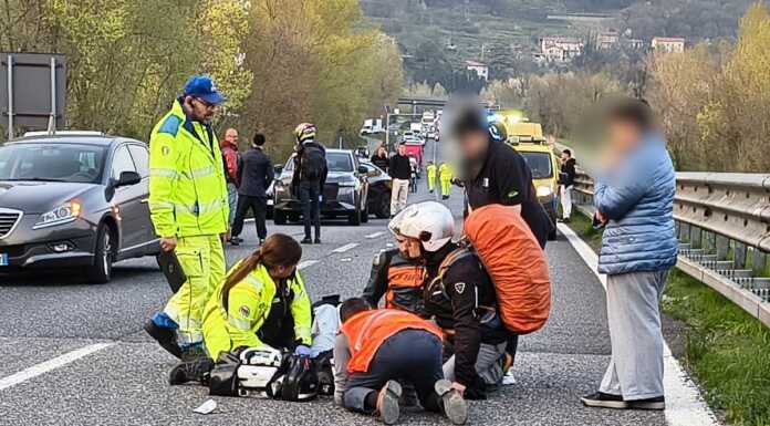 Incidente sulla SS36 poco dopo lo svincolo di Suello in direzione Milano