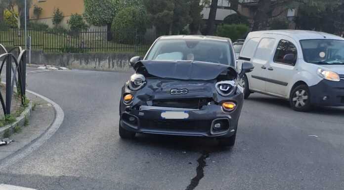 Tamponamento a Olginate, lungo via Spluga: soccorse tre persone