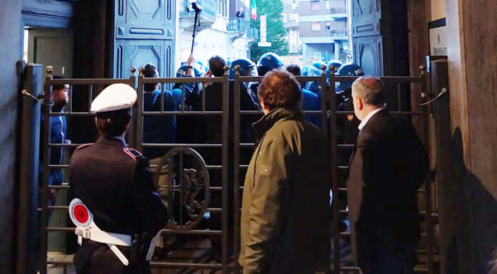 Fattore Lecco: “Violenze e nostalgie di tempi bui non appartengono alla democrazia”