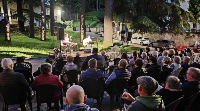 Simone e Tommaso Severgnini incantano Bosisio con musica e parole Bosisio Parini Maggio Pariniano 2025