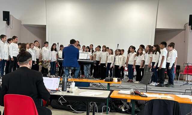 Gli alunni della Scuola Primaria Diaz trionfano al concorso “Paese degli artisti”