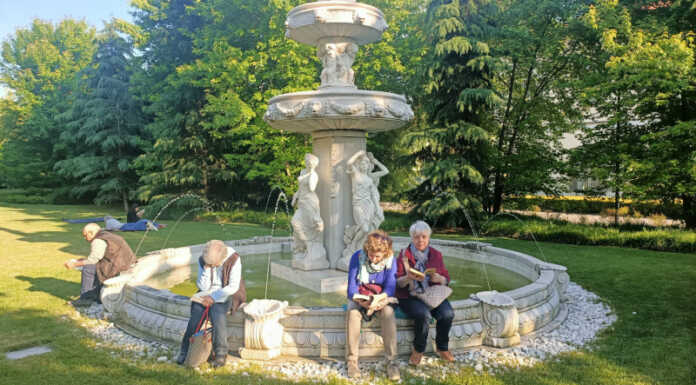 Merate, letture disconnesse: buona la prima al parco di via Allende