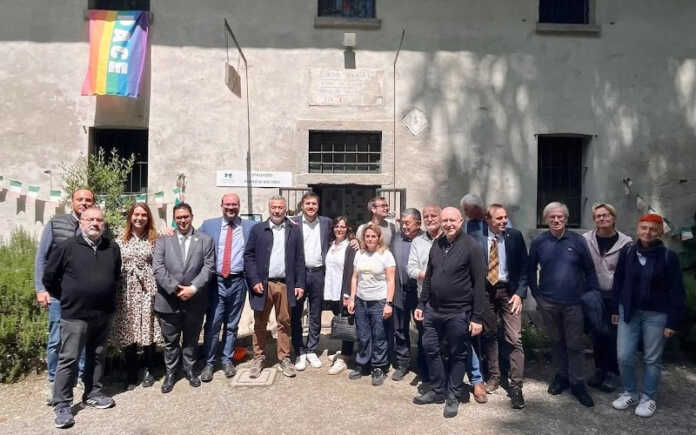 Paderno_frana_stallazzo_incontro