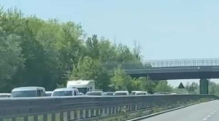 Festa dei Lavoratori, traffico intensissimo sulla SS36 verso Lecco (video) SS36 traffico code 2025 primo maggio