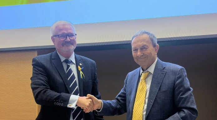 Le Camere di Commercio di Como e Kiev insieme per nuove alleanze Volodymyr Koliadenko e Ezio Vergani