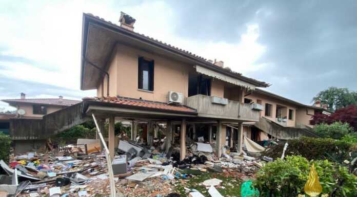 Esplosione in una palazzina a Bagnatica: in campo anche i Vigili del Fuoco di Lecco